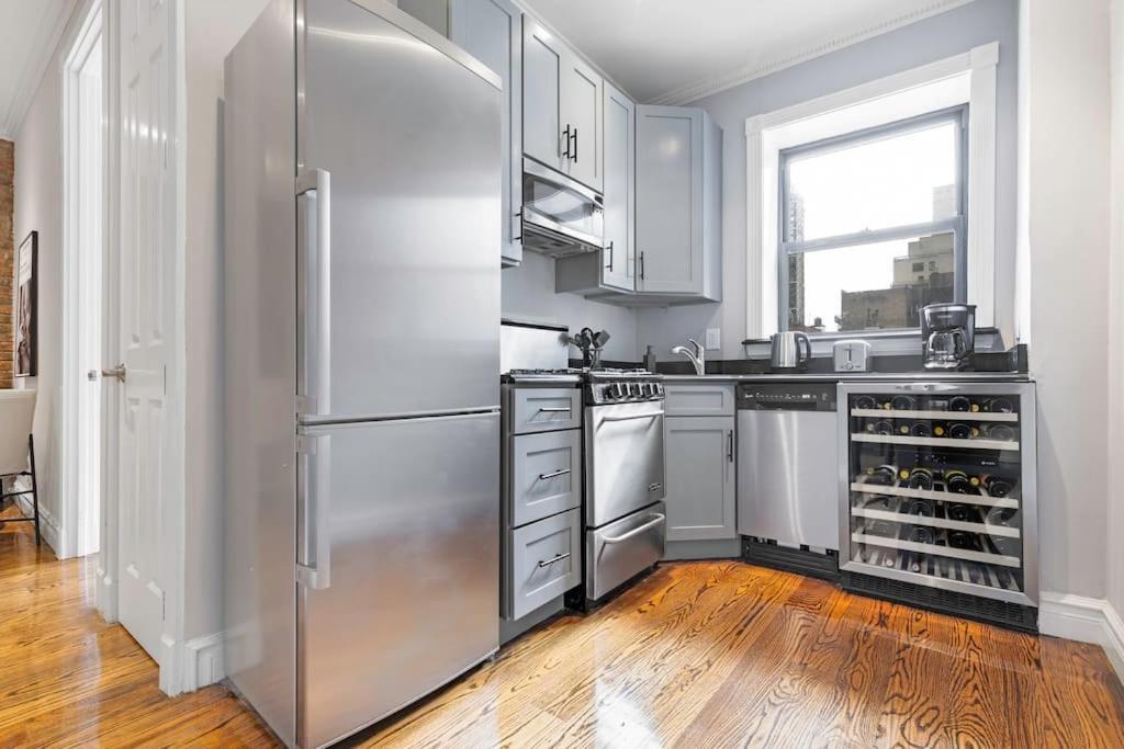 Gorgeous & Bright 3Bdr & 1Bth In Midtown Manhattan ニューヨーク エクステリア 写真